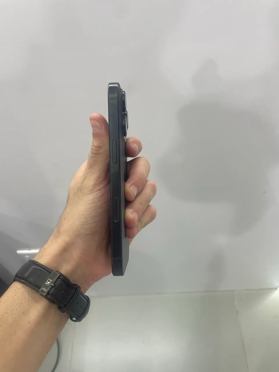 Iphone 16 pro - Foto 3