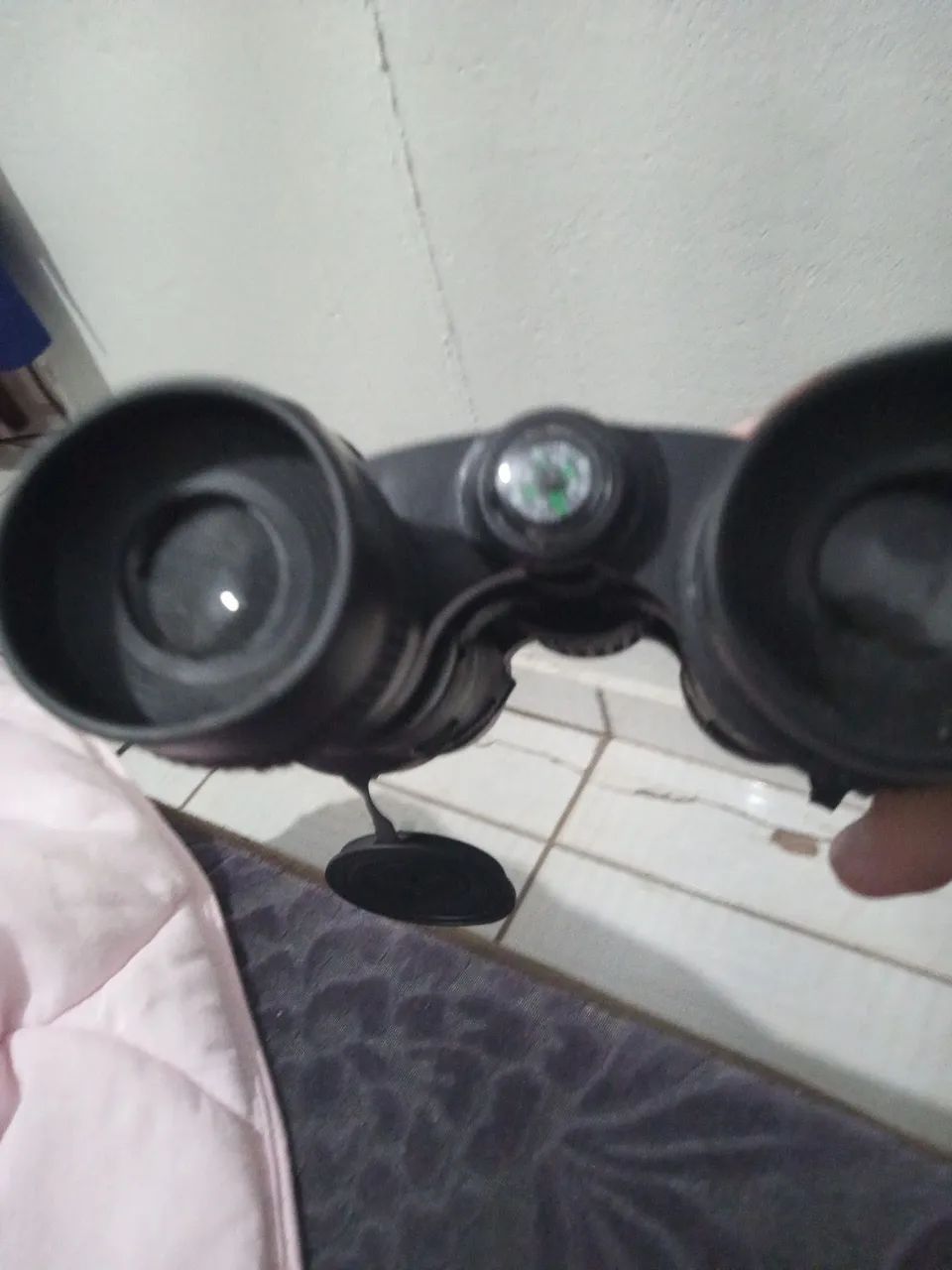 BINÓCULO COM BÚSSOLA, PRA VENDER RÁPIDO aceito trocas - Foto 2