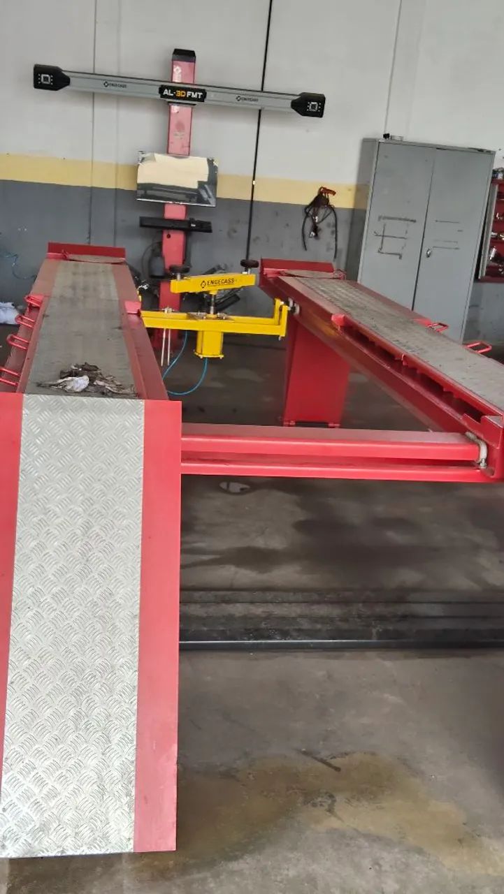 Vendo alinhamento 3D completo com rampa de 4T elétrica.01balaciadora,01desmotadora pneu.