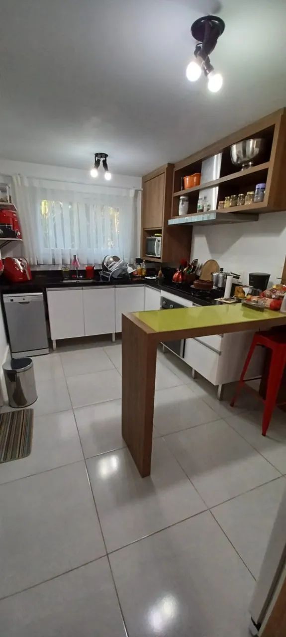 Casa com 03 Dorm. Sendo 02 suítes na Vargem Grande - Foto 5