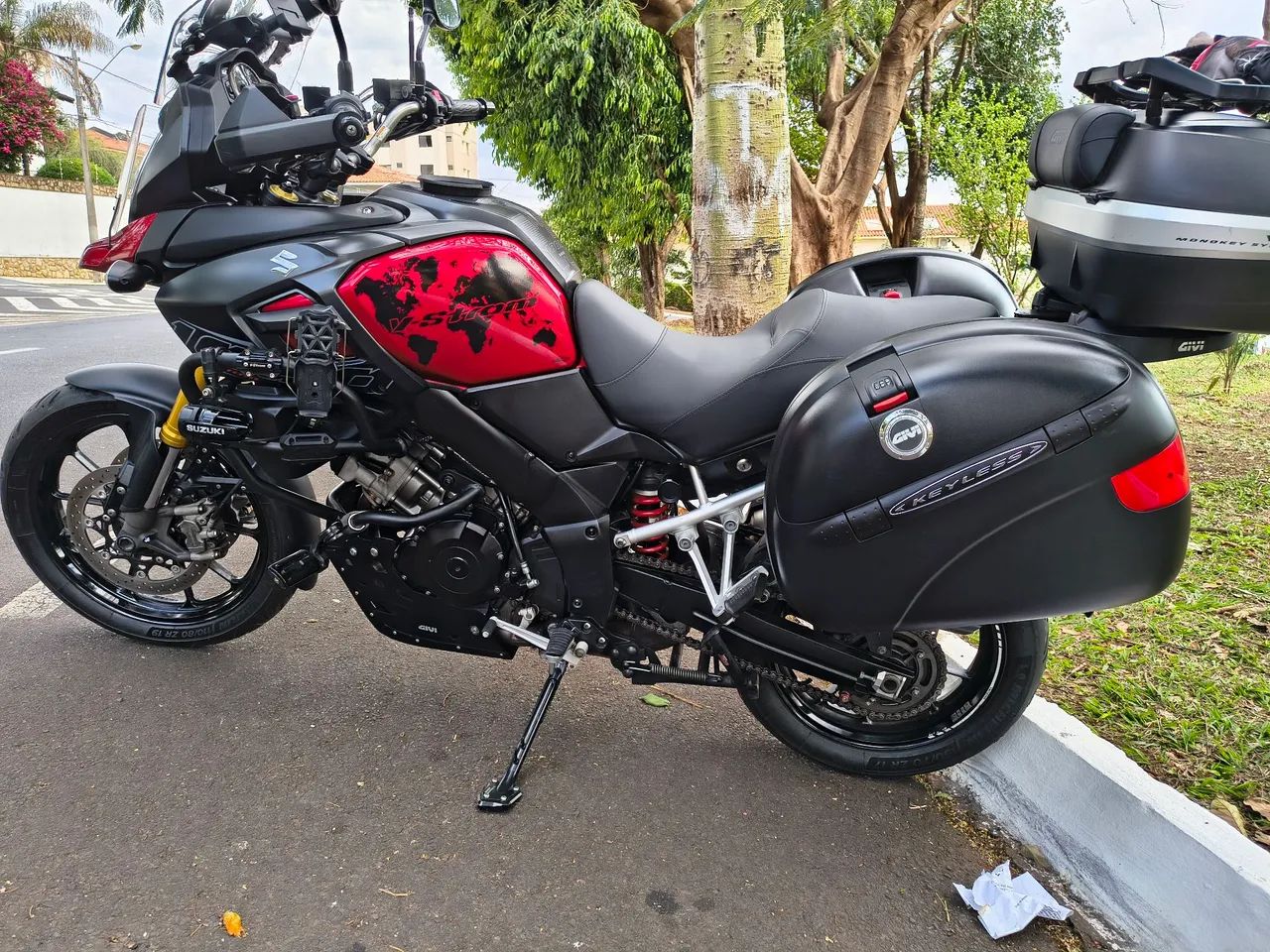 Suzuki V-strom  - Foto 2