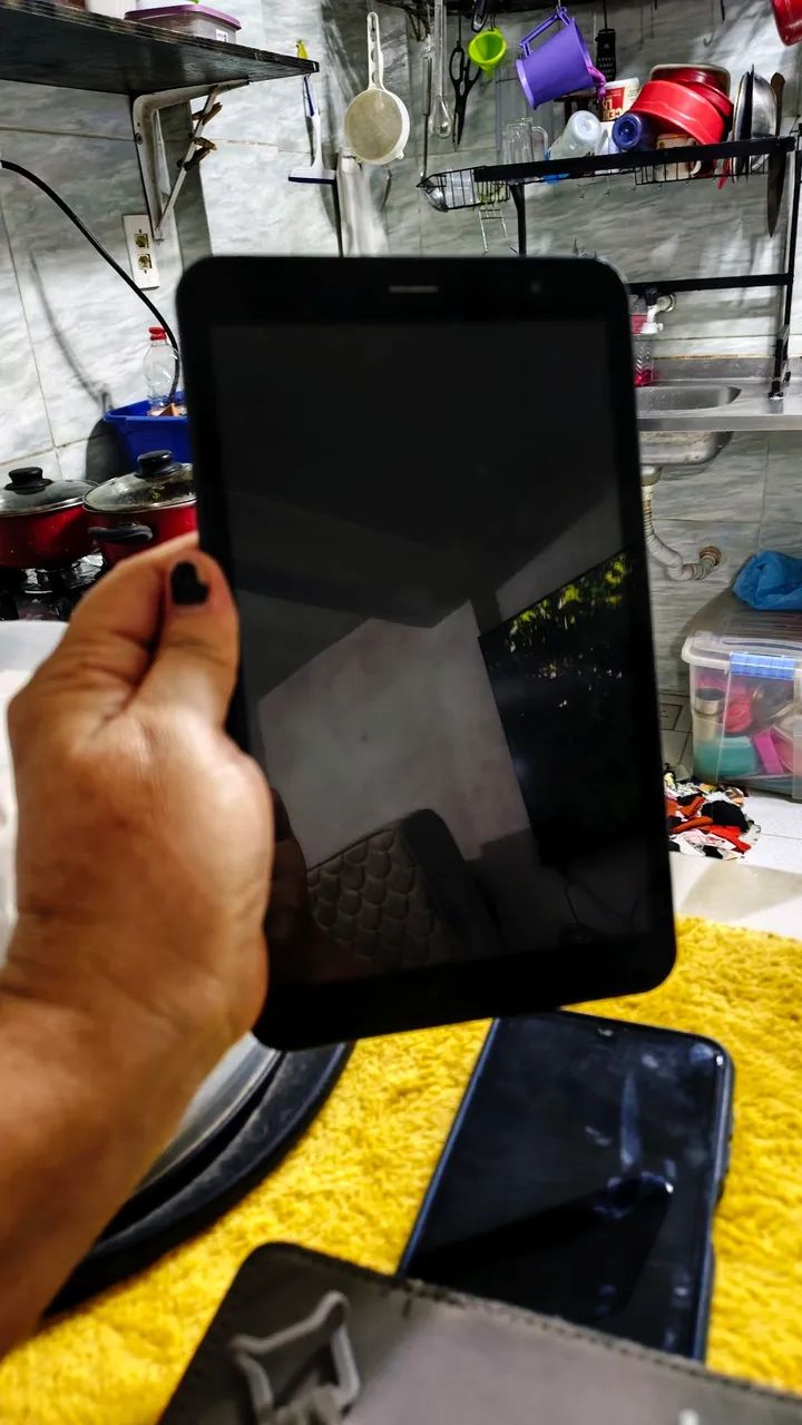 Vende tablet  seminovo tudo perfeito - Foto 4