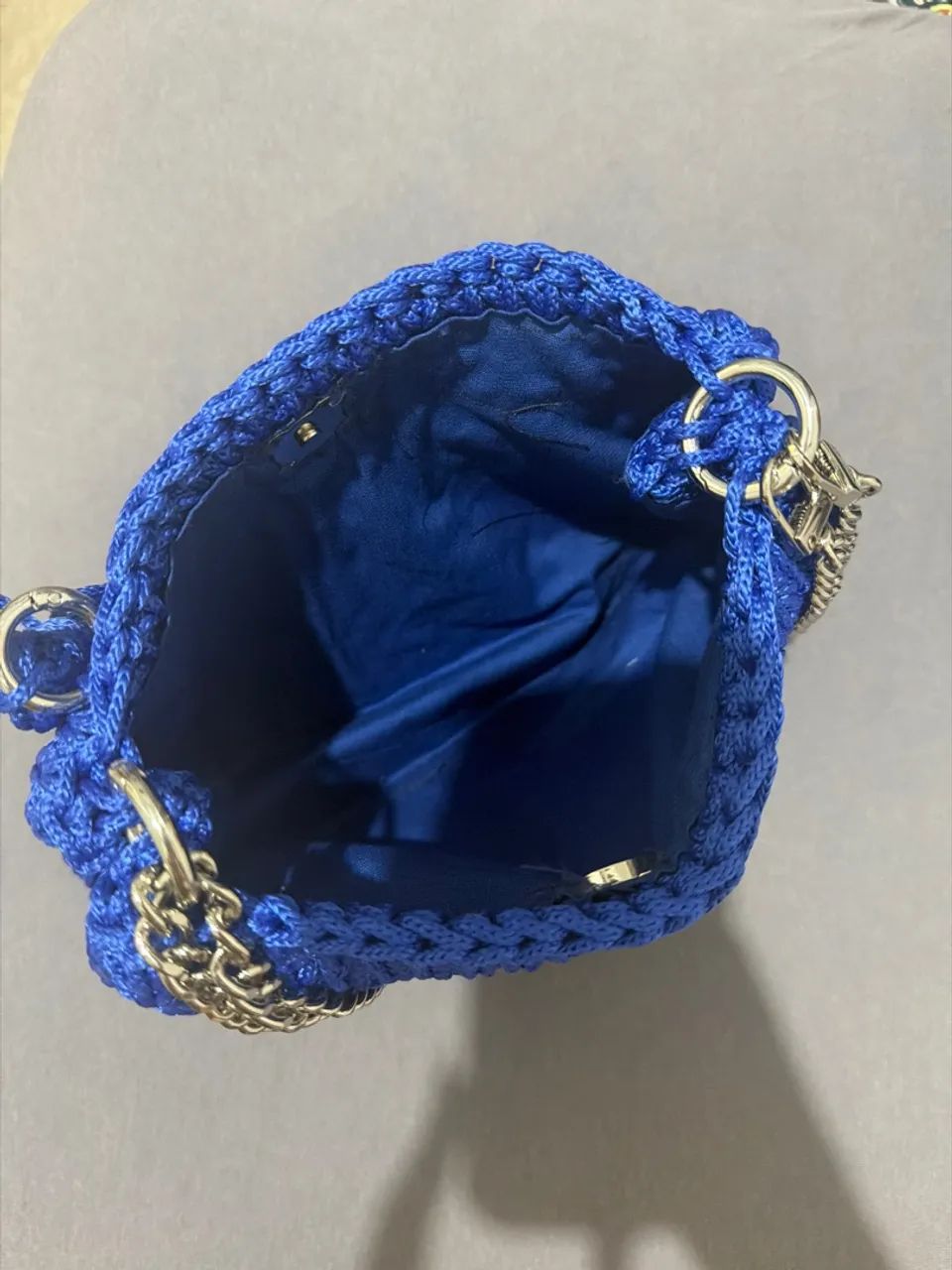 Bolsa azul de crochê  - Foto 3