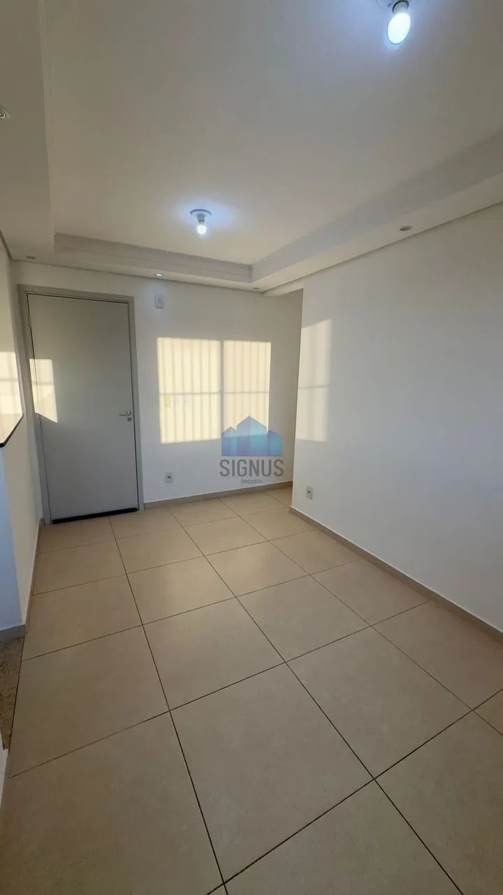 APARTAMENTO À VENDA COM 47 M² 02 QUARTOS COM ARMARIOS, 01 VAGA DE GARAGEM - Foto 2