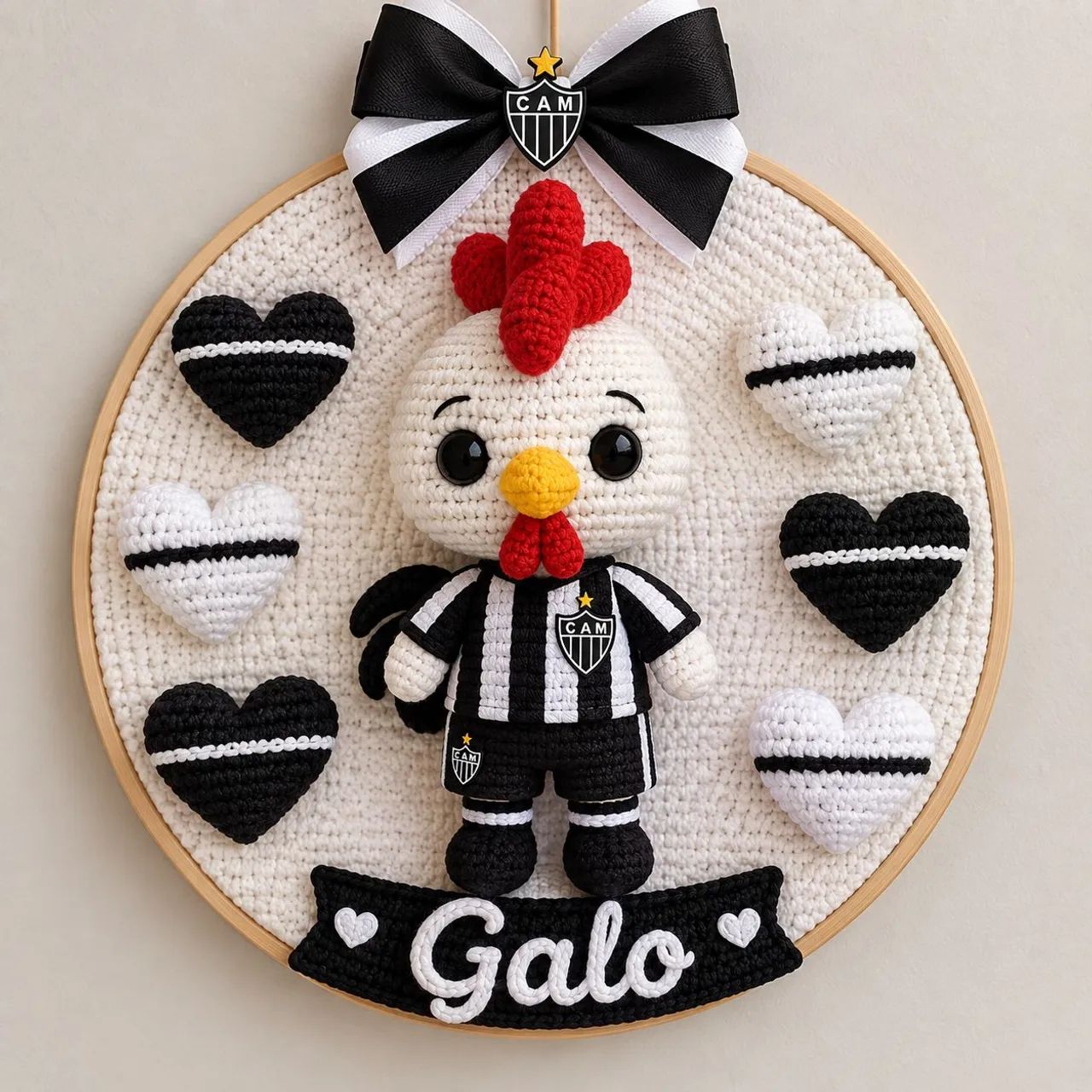 Porta maternidade do galo em crochê  - Foto 2
