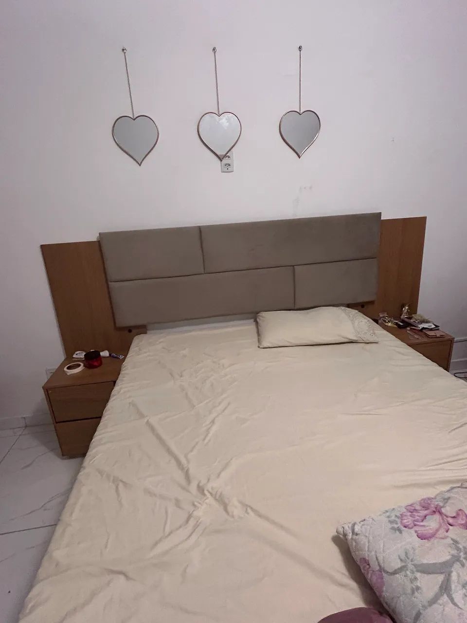 VENDO CABECEIRA COM CRIADOS MUDOS( cama casal ou queen) - Foto 2