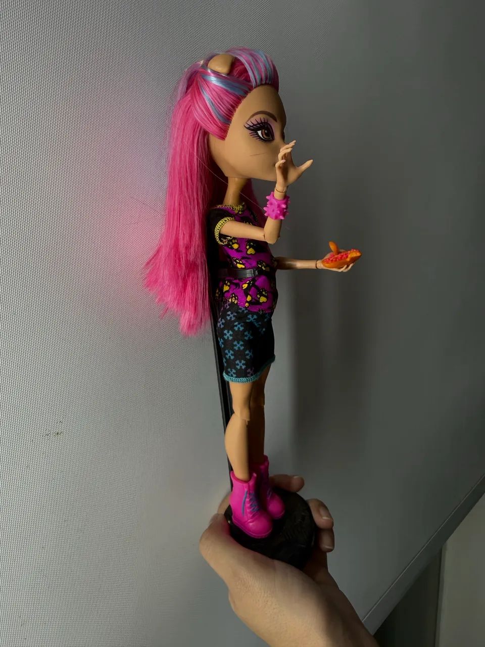 Howleen Wolf da linha Creepateria da franquia Monster High - Foto 2