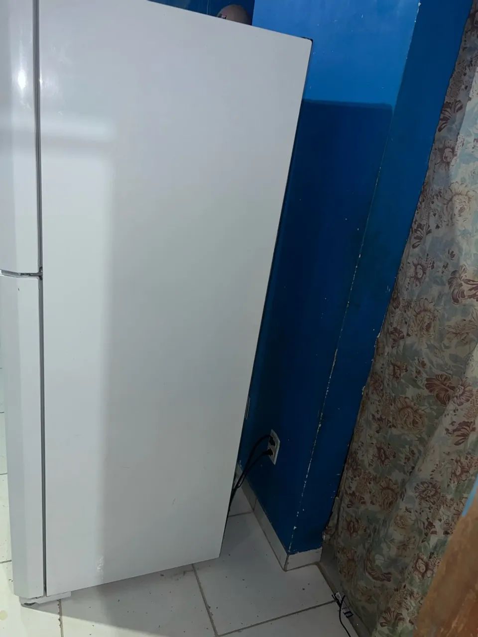 Vendo geladeira funcionando perfeitamente frost free - Foto 4
