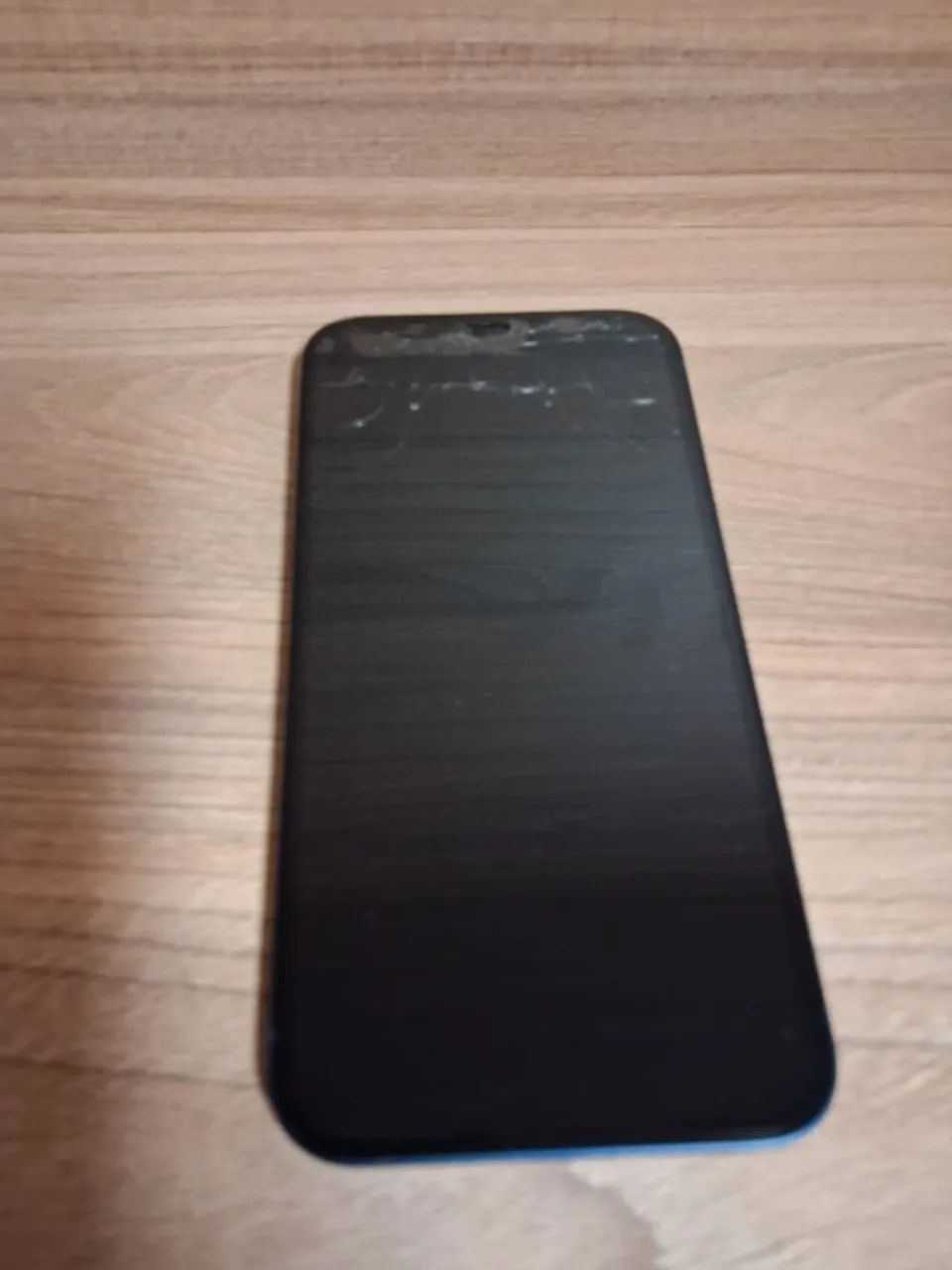 iPhone 12 64gb (tela trincada) - Foto 2