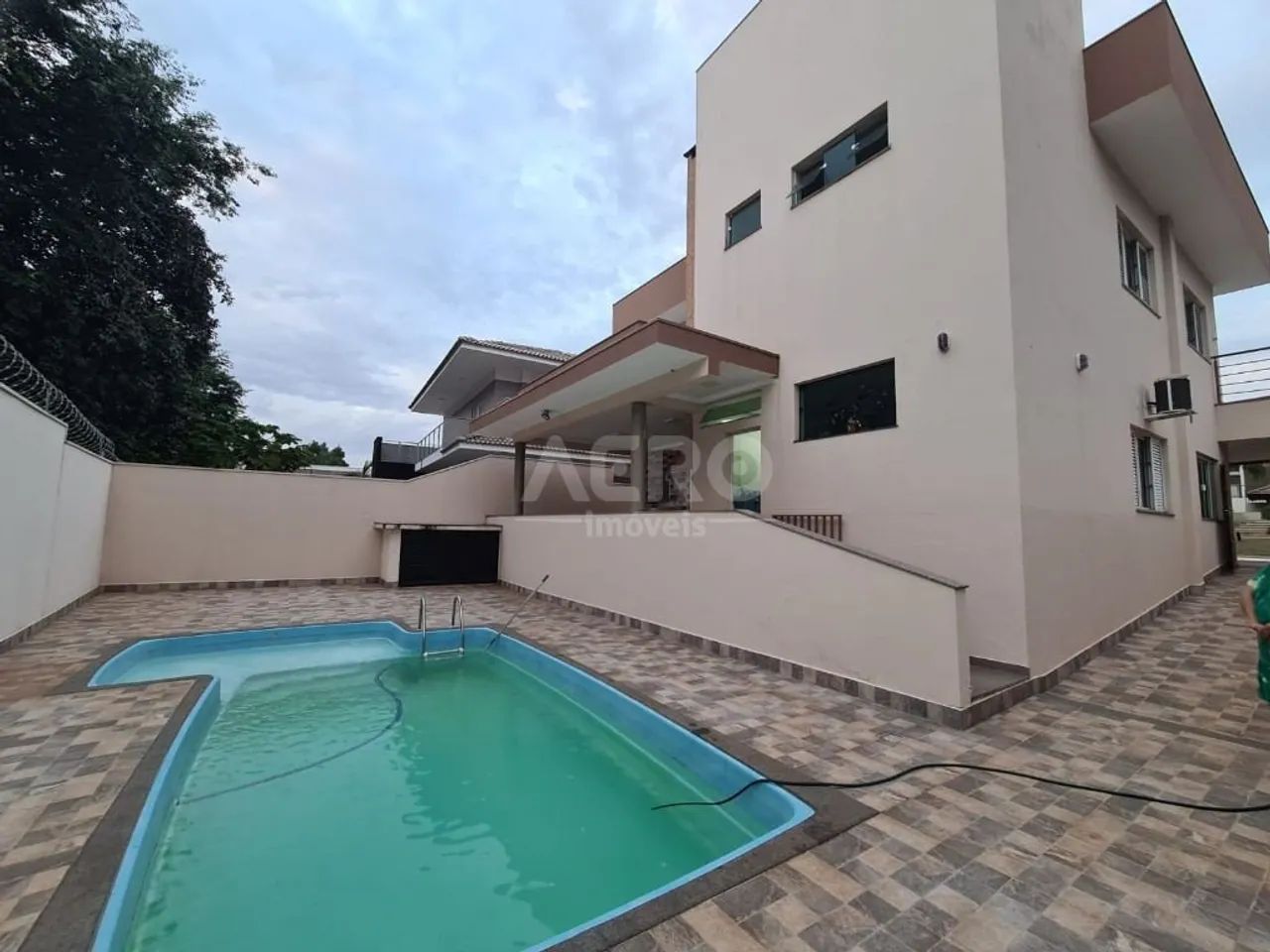 Casa com 272 m² e 4 quartos em Chácaras Odete, Bauru - SP