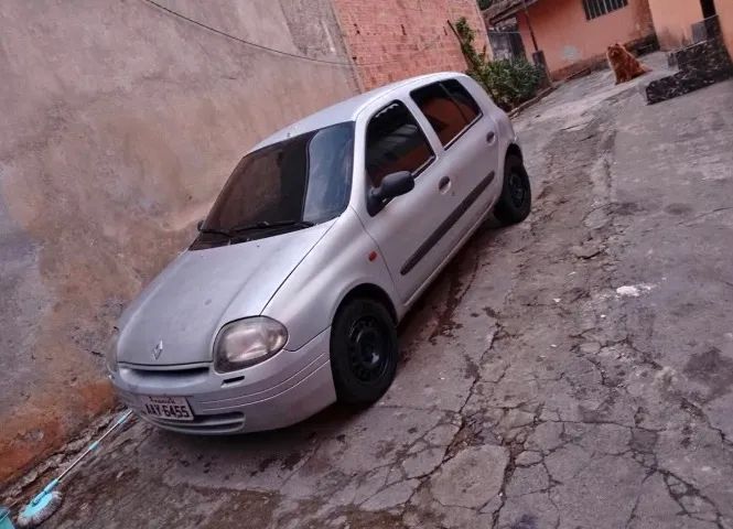 Renault Clio RN/ Expression 1.0 5P 2001