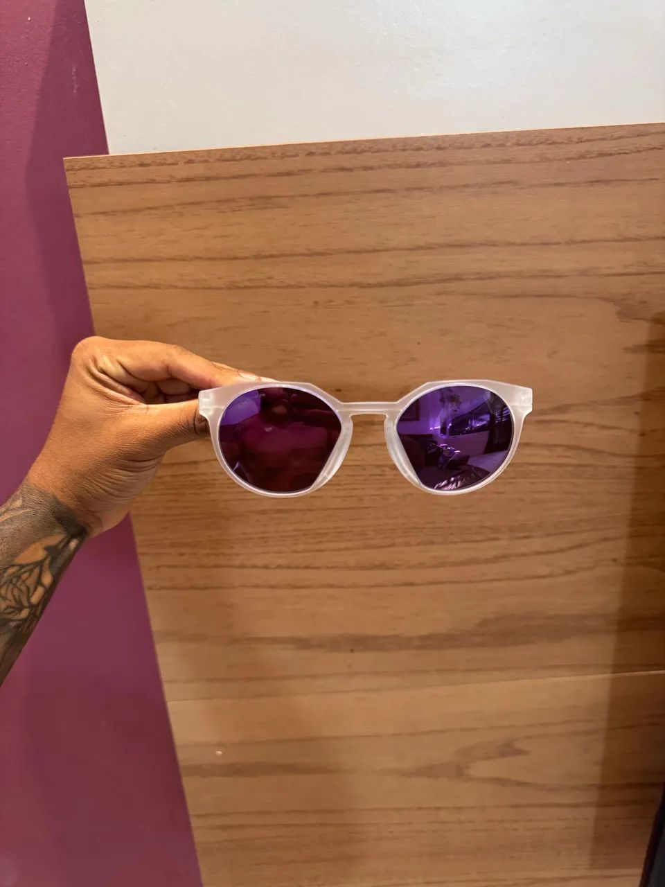 Óculos Sol Oakley Hstn Violet Prizm Matte - Foto 2