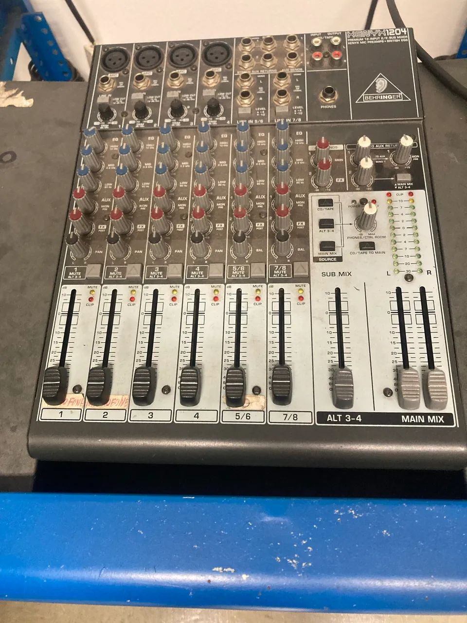 Mesa de som 4 canais Behringer  - Foto 3
