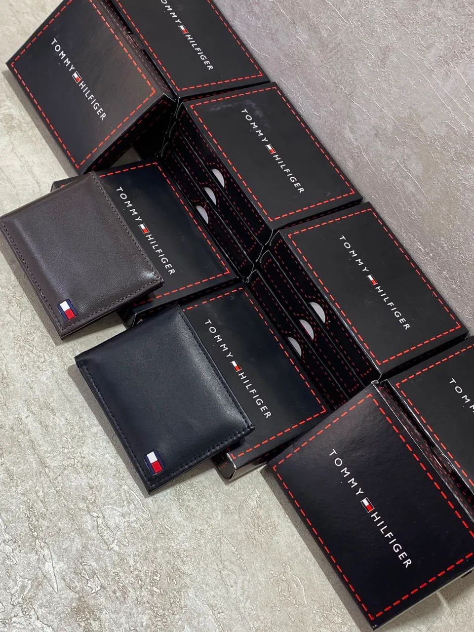 Carteira e Porta-Cartões Tommy Hilfiger e Diesel