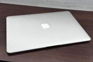 MacBook Air 13インチ 2013年 MacBook Air (2013) - Apple - meunoteusado