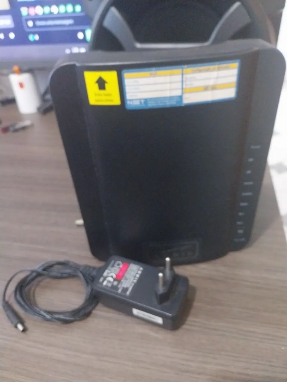 Modem roteador com wifi Arris TG1692A