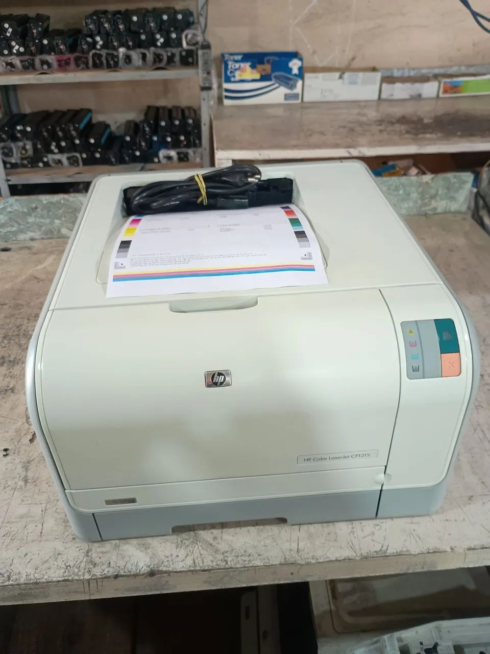 Impressora laser colorida Hp cp1215 - Foto 2