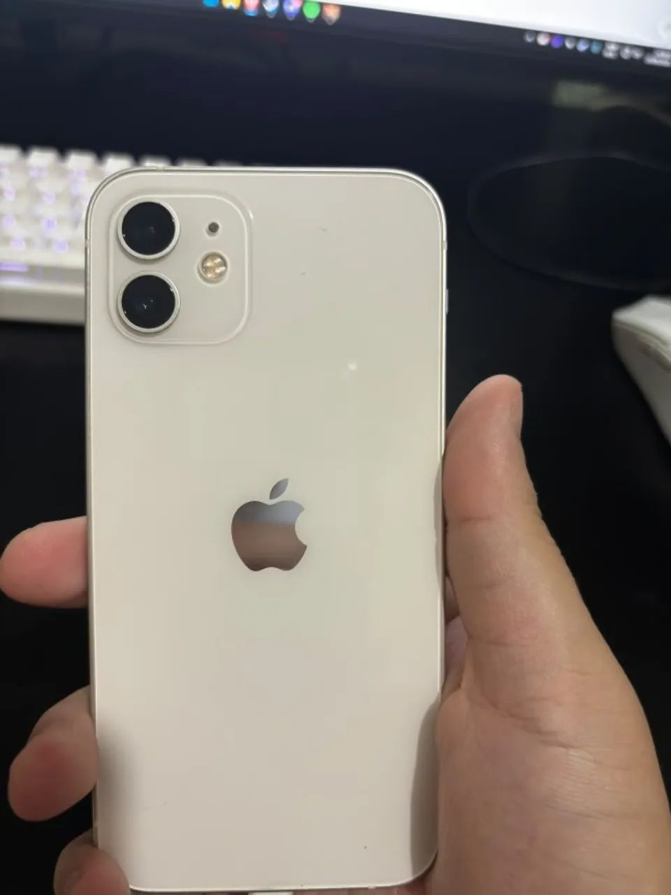 Iphone 11 branco 64gb