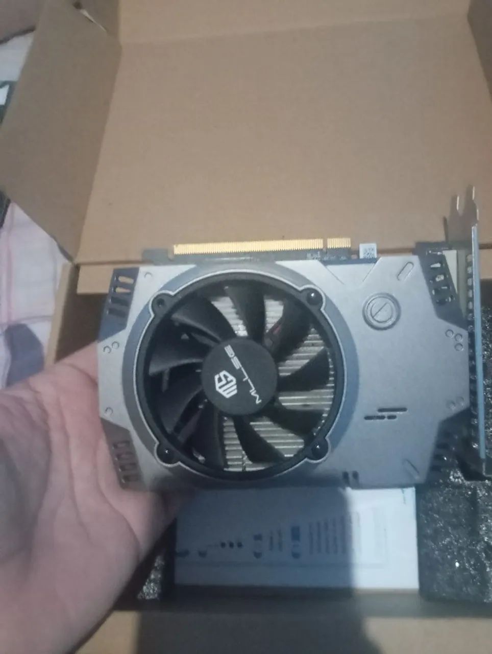 Placa de vídeo rx 550 4 gb - Foto 2