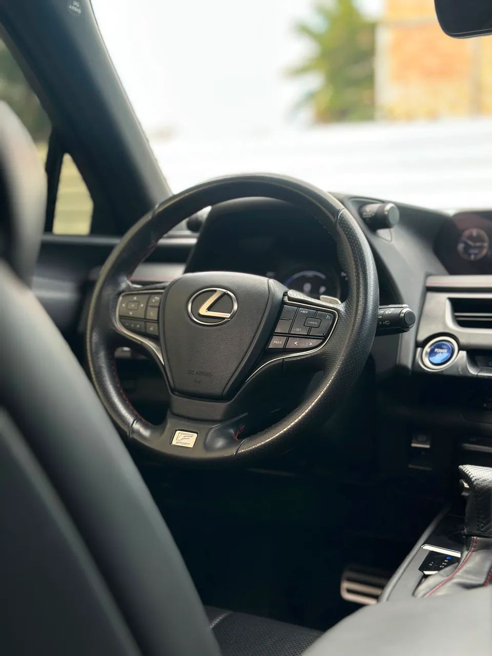 Lexus UX-250h F-sport 2.0 16V Aut.(hybrid), foto 13 de 20