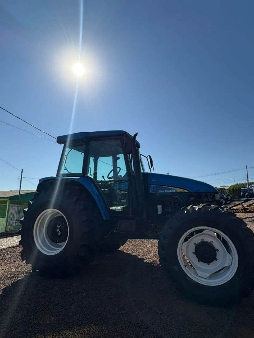 TRATOR NEW HOLLAND, MODELO TS 6020, CABINE ORIGINAL, ANO 2011 - Foto 3
