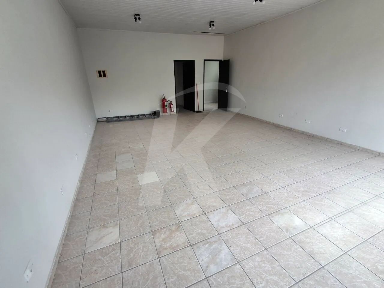 Sala comercial próximo do metrô Tucuruvi.