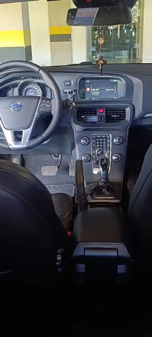 Volvo V40 T-4 2.0 Aut./mec. 2015 - Foto 2