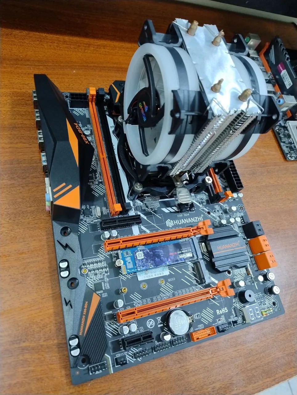 Kit Xeon 2666 V3 + Cooler + 3 Ventoinhas 120MM RGB 4 Pinos - Peças