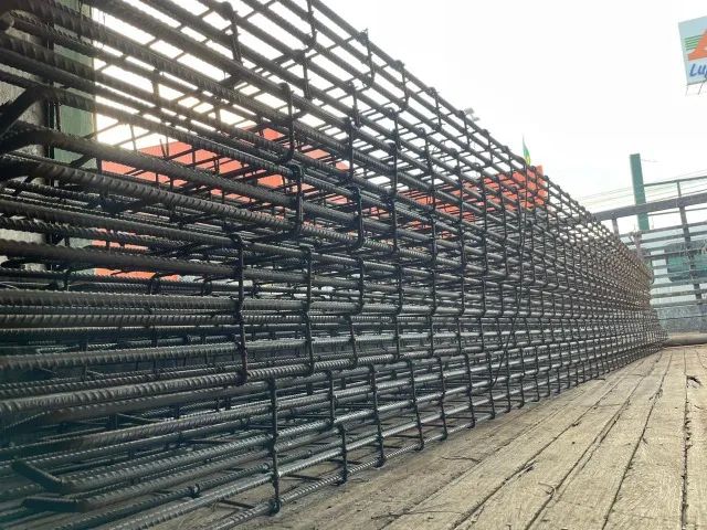Colunas Vigas Sapatas Telas Barras Ferro de Construção - Foto 4