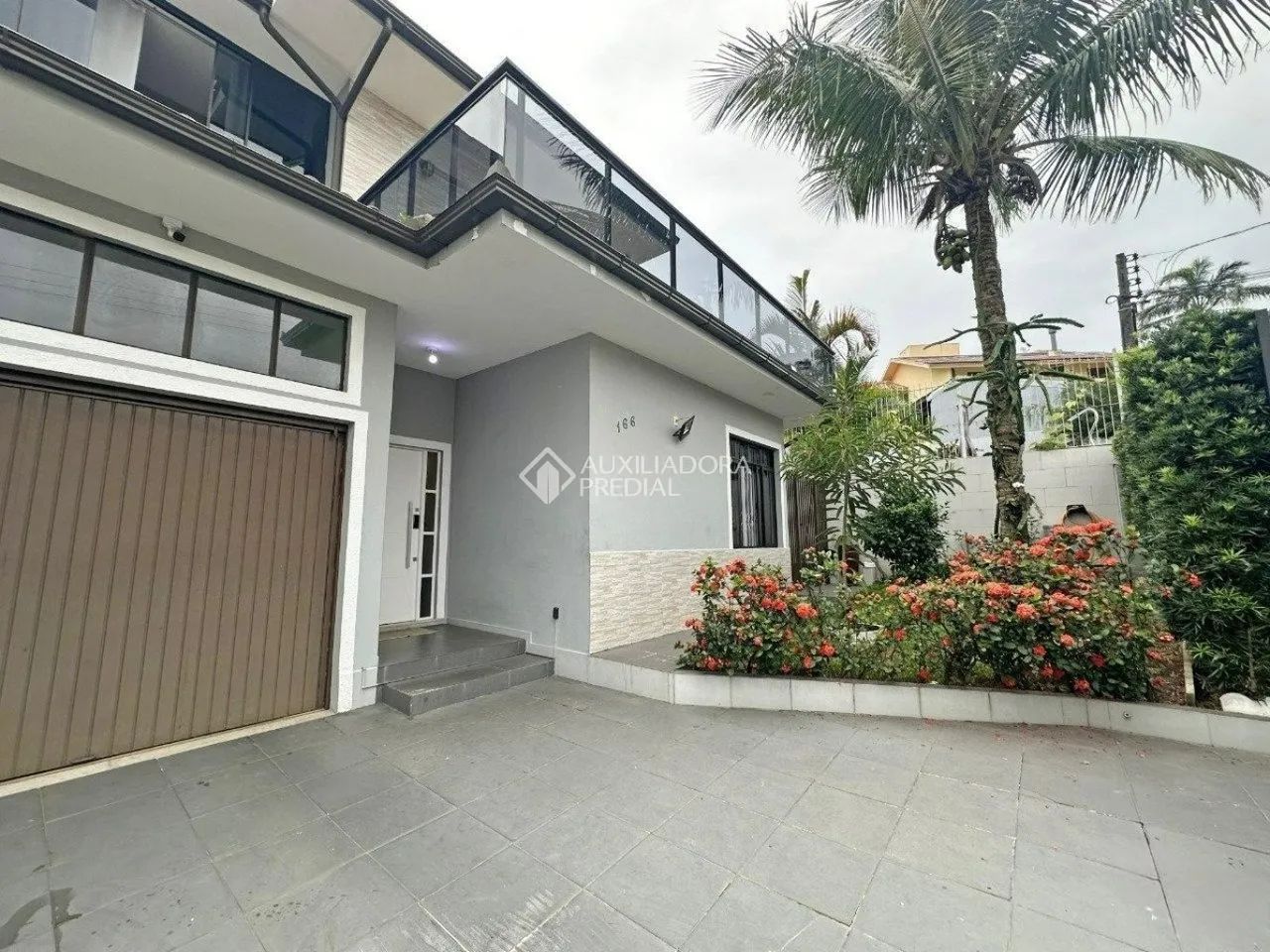 Casa com 3 SUÍTES 4 VAGAS em Itaguaçu - Foto 3