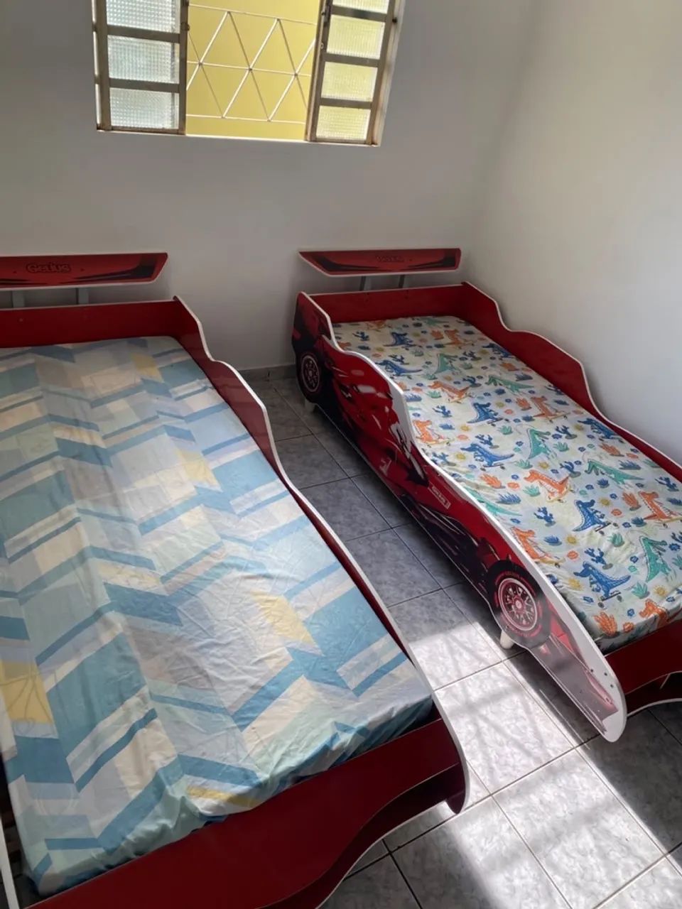 Cama de solteiro hotwhells
