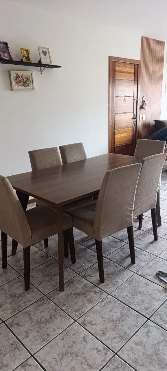 Mesa 6 cadeiras 