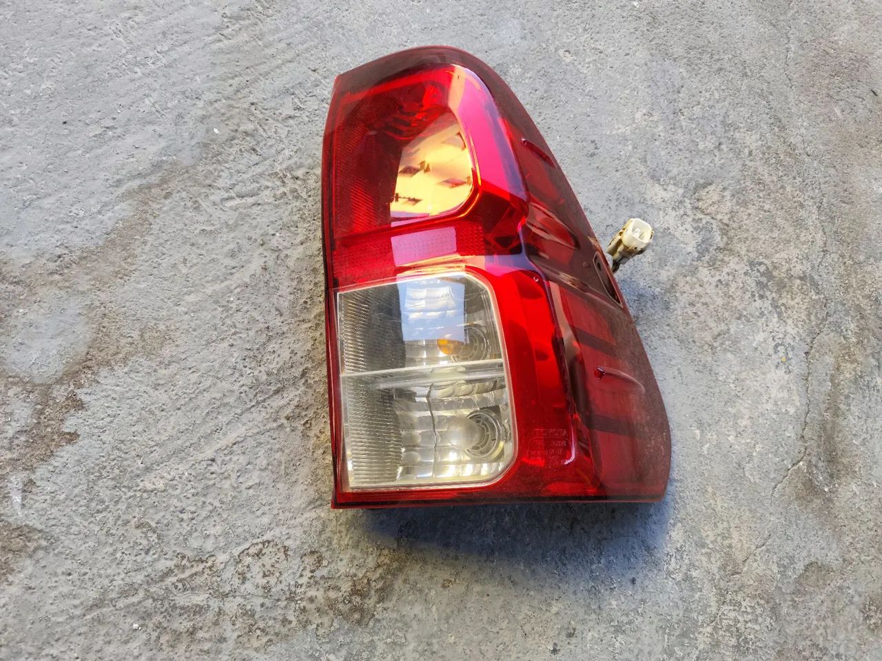 PAR DE LANTERNA HILUX 2017