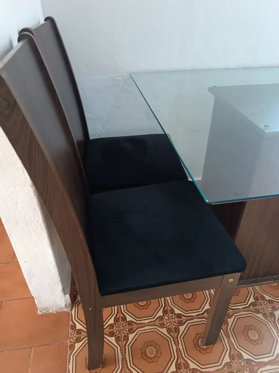 Mesa com 4 cadeiras tampo de vidro - Foto 2