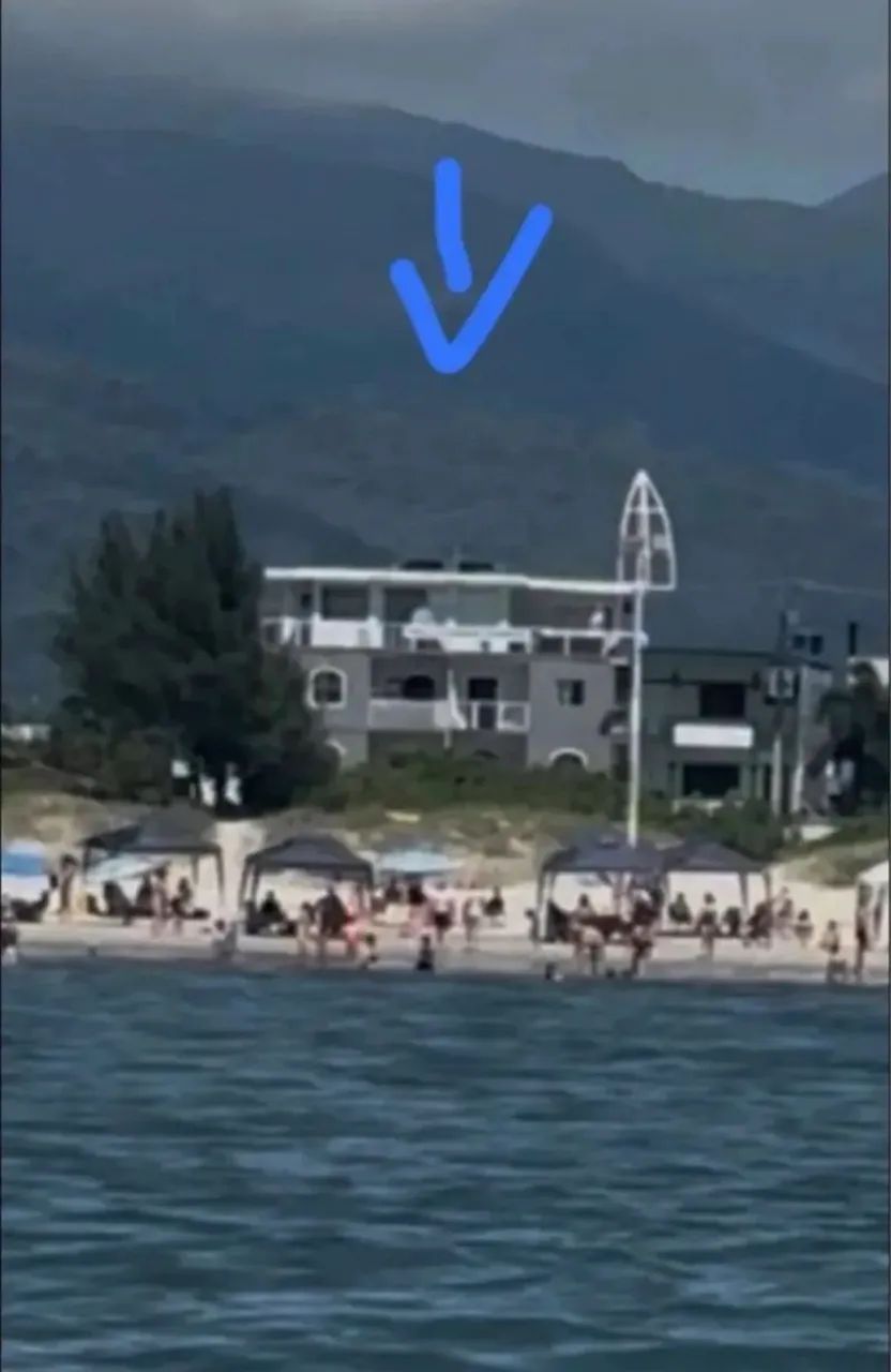 Sala comercial grande a poucos passos da Praia do Sonho 