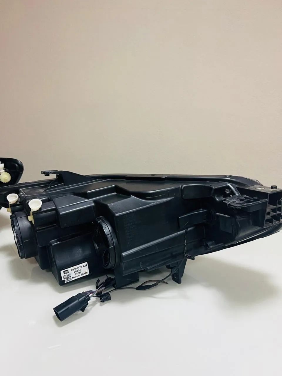 01_lukeee Farol esquerdo Tracker LT em excelente estado - Peças para carros