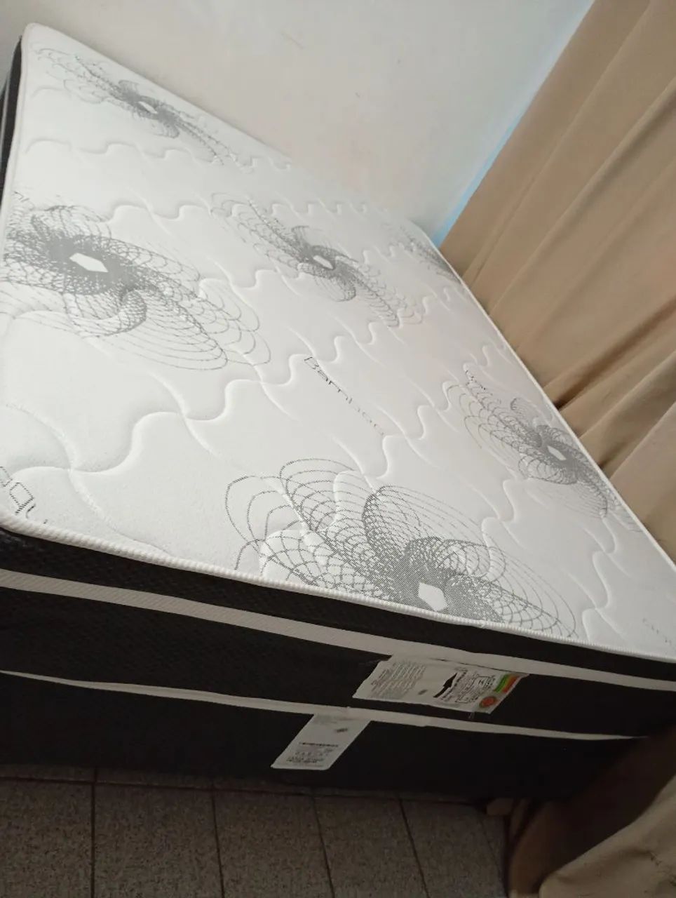 Vendo essa cama Box de casal  - Foto 4