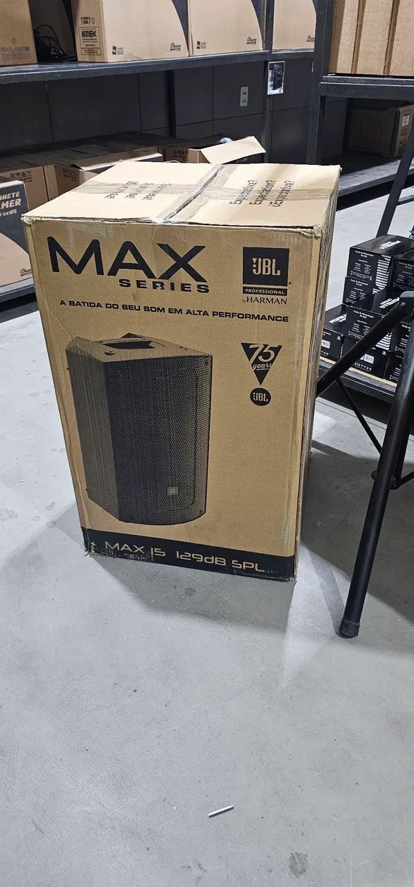 Caixa de som JBL Max 15