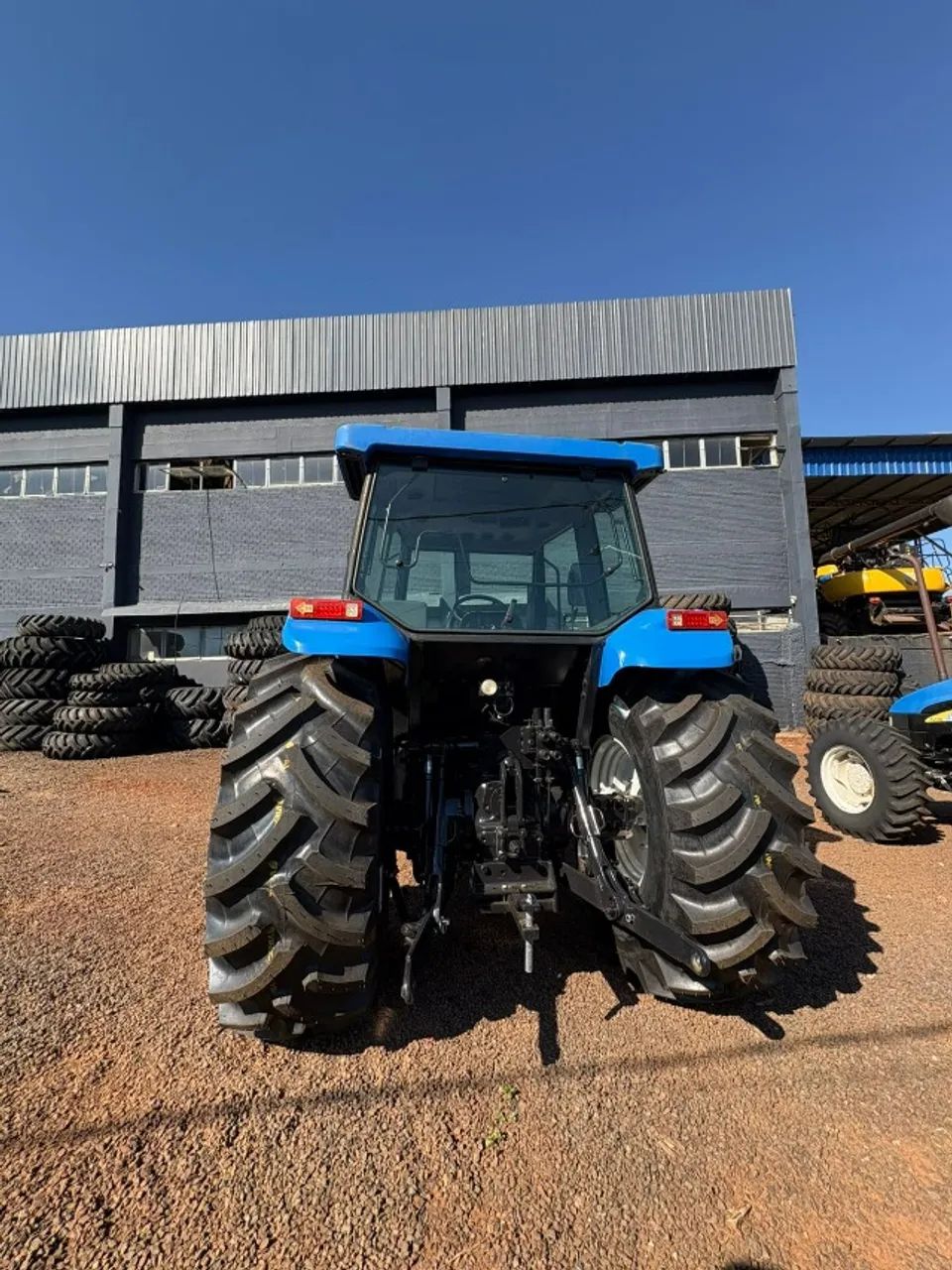 TRATOR NEW HOLLAND, MODELO TS 6020, CABINE ORIGINAL, ANO 2011 - Foto 6
