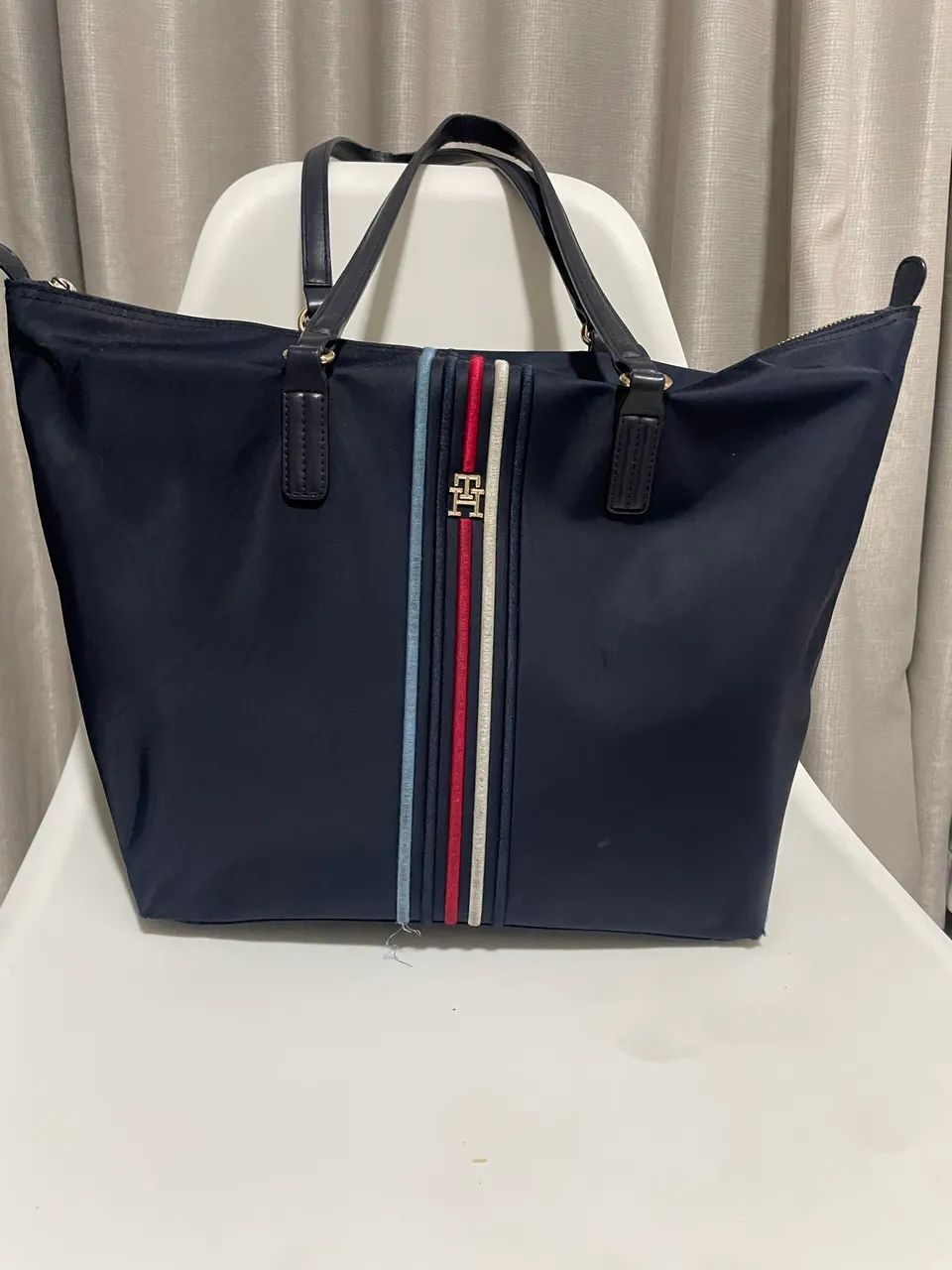 VENDO BOLSA TOMMY ORIGINAL  - Foto 3