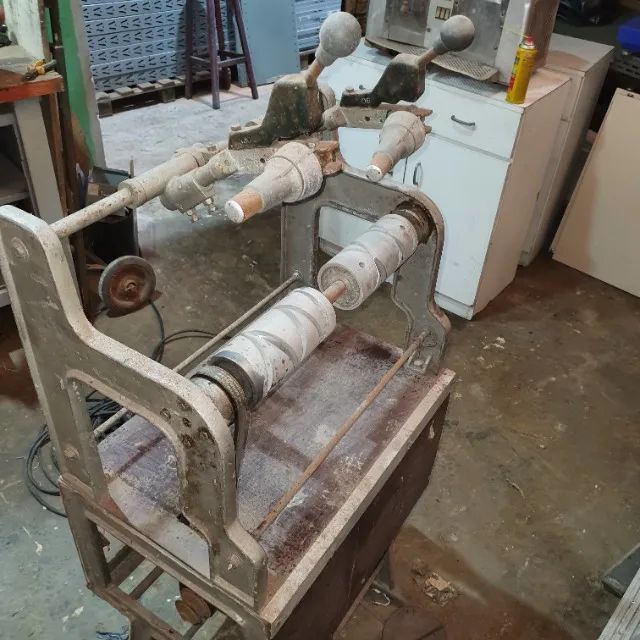 Máquina Conicaleira Rebobinadeira De Linha Têxtil Usada - Foto 2