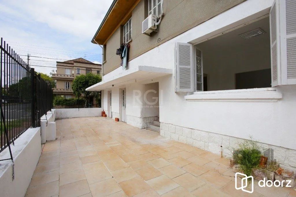Prédio 3 andares. Composto de salas e apartamentos - Foto 4