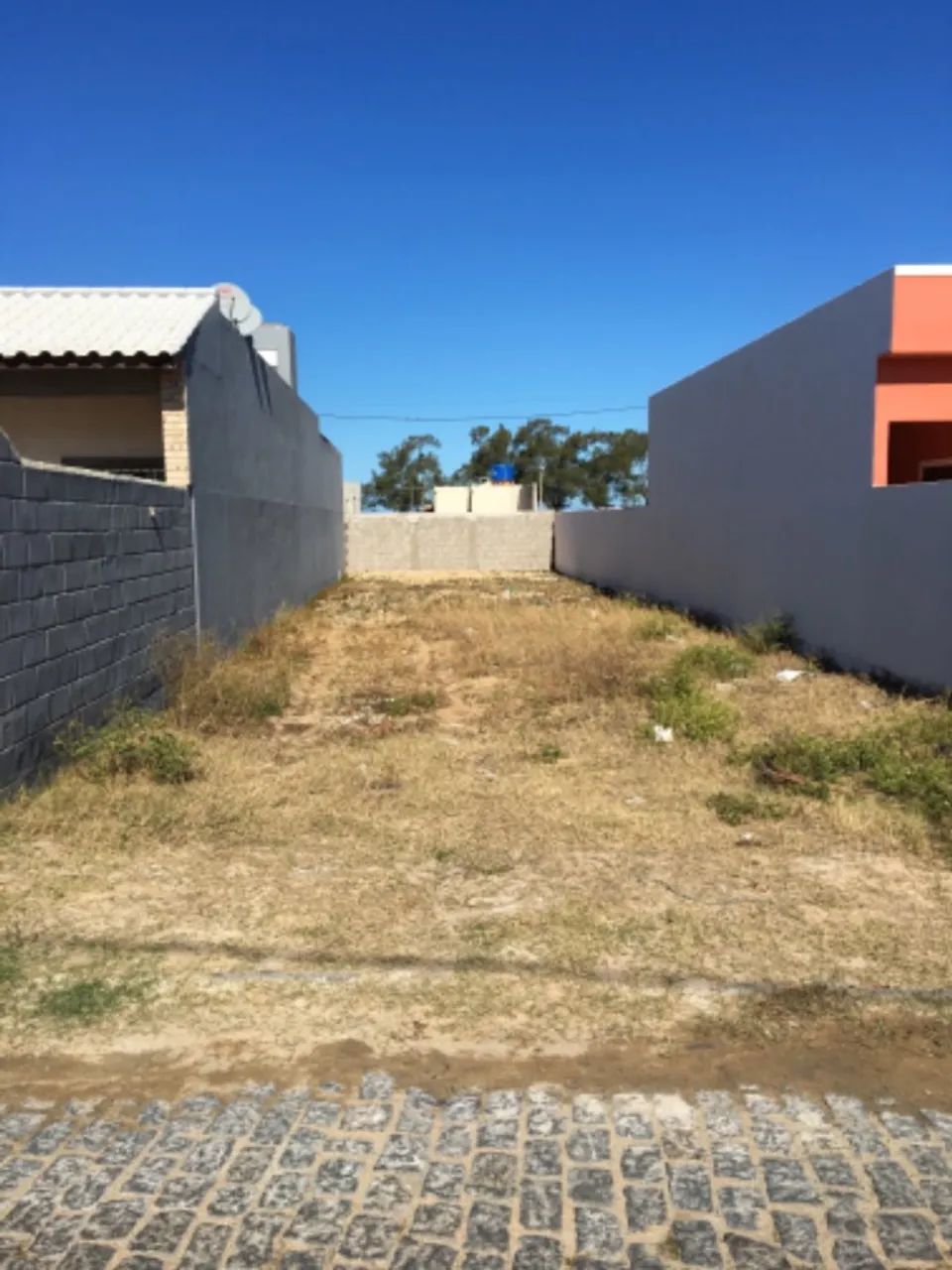 Vendo excelente terreno em Farol 