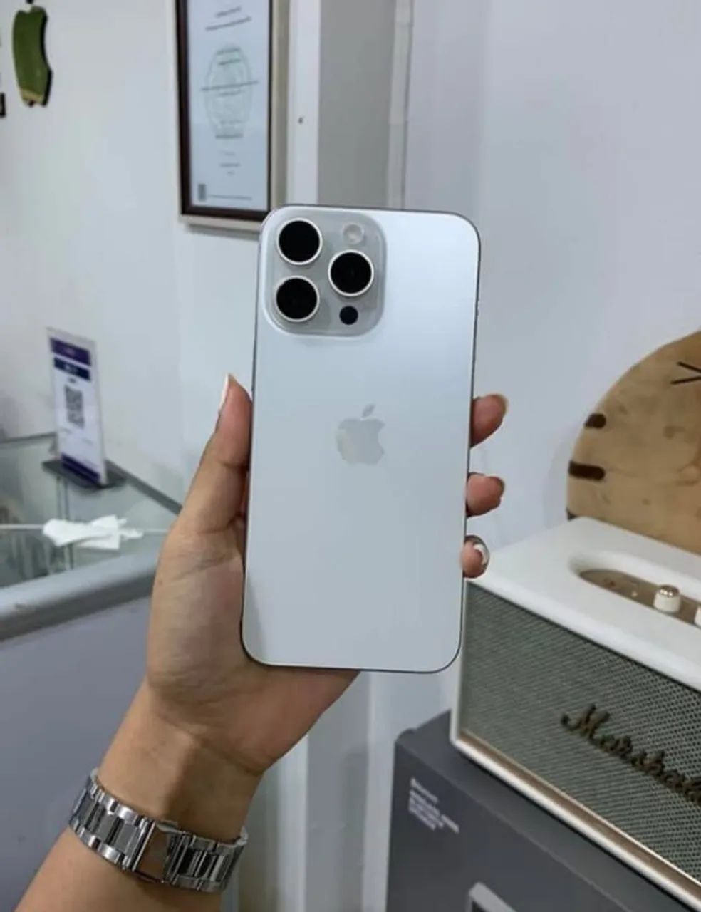 iPhone 15 Pro Branco 256 GB 6 meses de garantia 