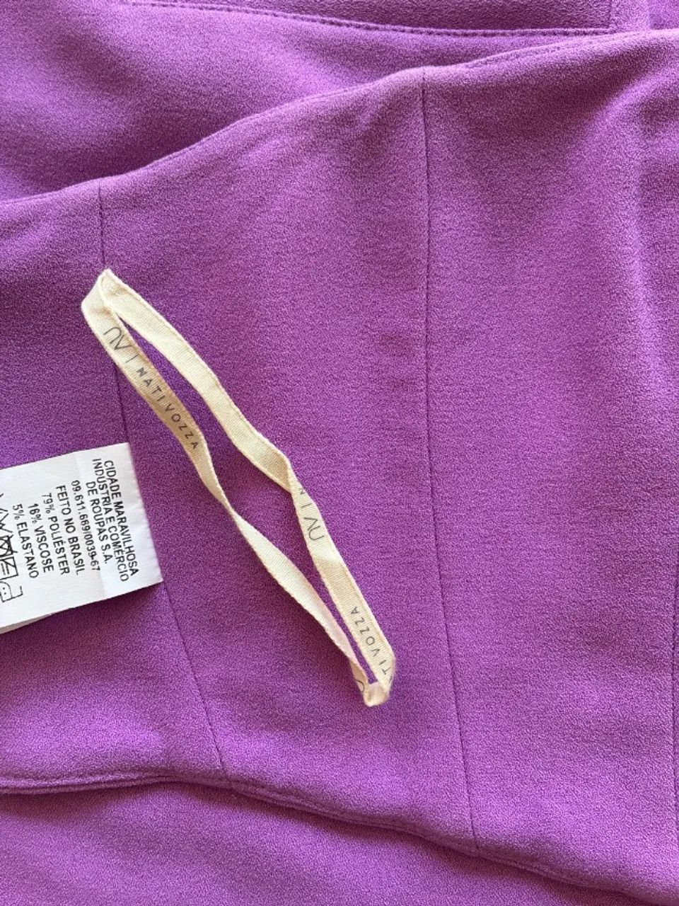 ? Conjunto NV by Nati vozza Roxo   Saia + Top - Tam. 32 - Foto 3