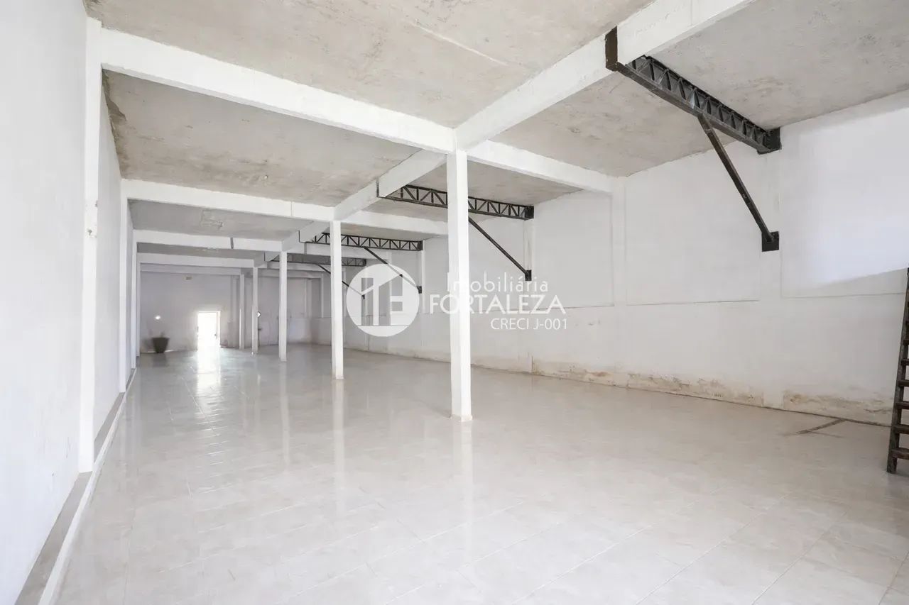 Imóvel para aluguel possui 825 metros quadrados com 4 quartos em Seis de Agosto - Rio Bran - Foto 4
