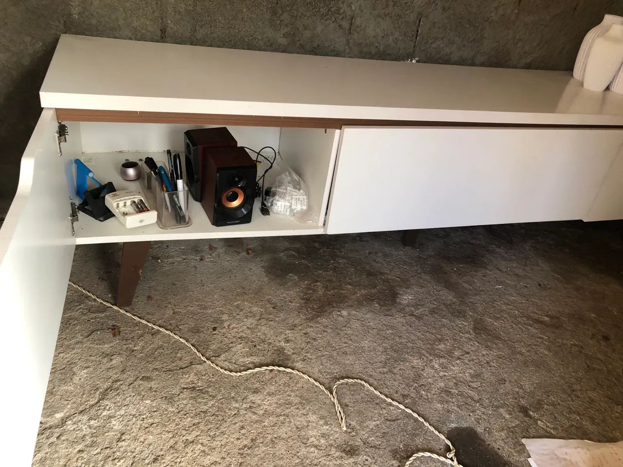 Rack branco 1,80mt para sala jantar - Foto 3