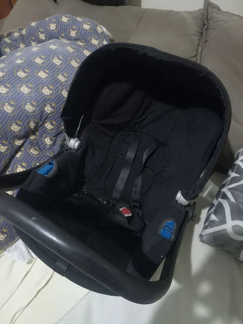Carrinho de bebe burigotto ecco com bebê conforto e acessorios - Foto 2