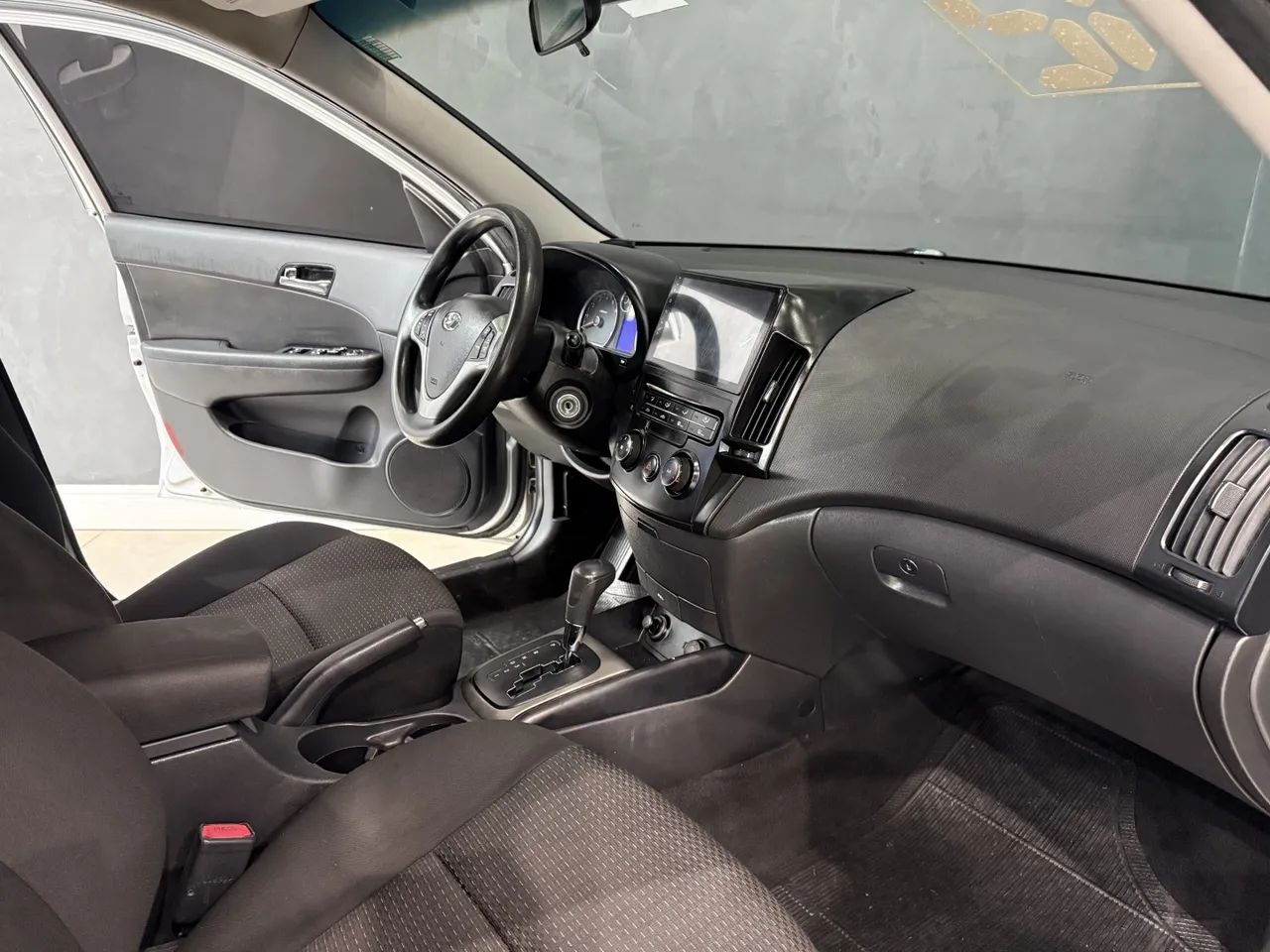 Hyundai i30 2.0 16V 145cv 5p Aut., foto 16 de 17