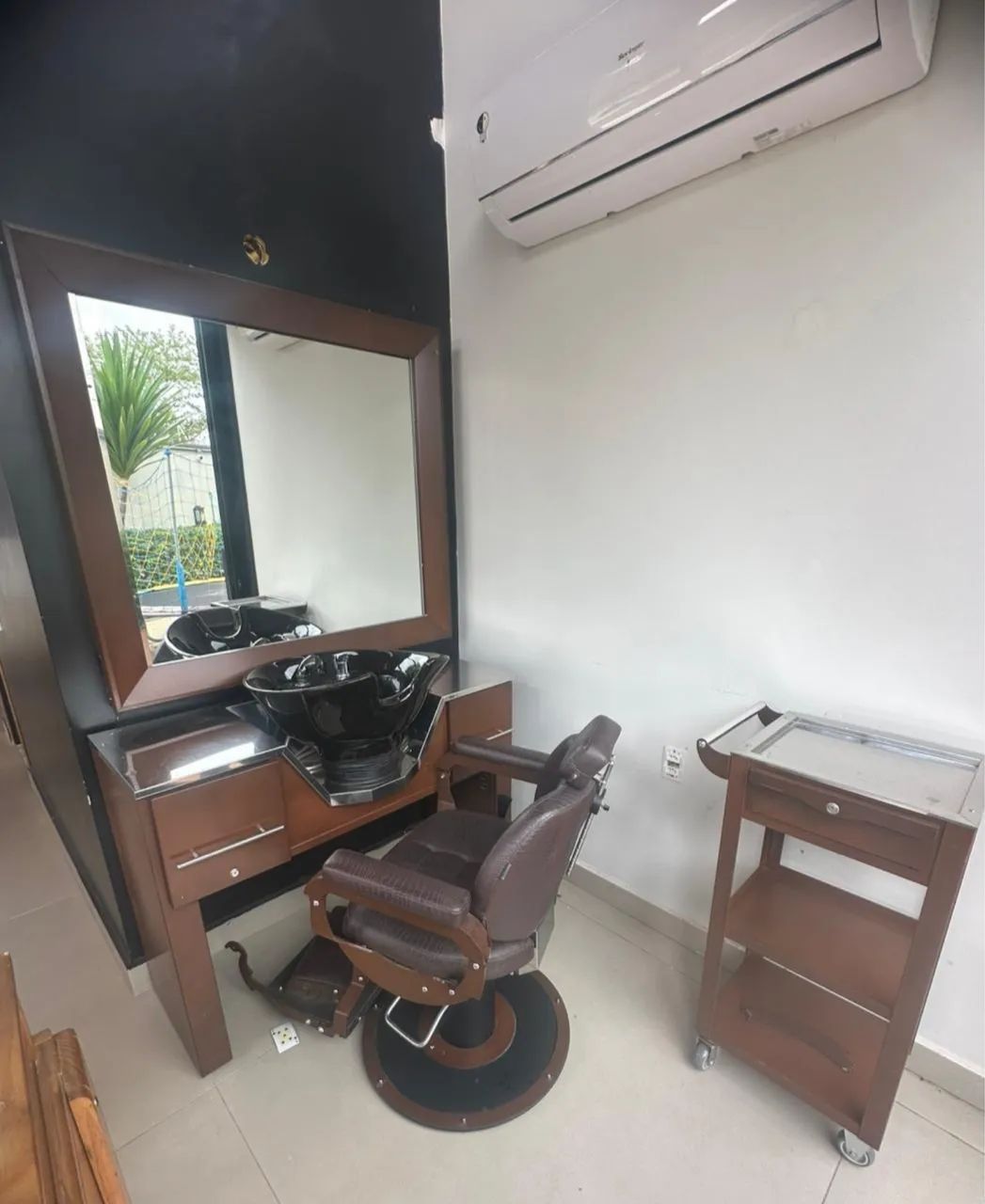 CONJUNTO COMPLETO PARA BARBEARIA - ESTADO DE NOVO 